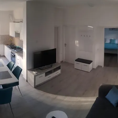 Milo - Apartman Zára